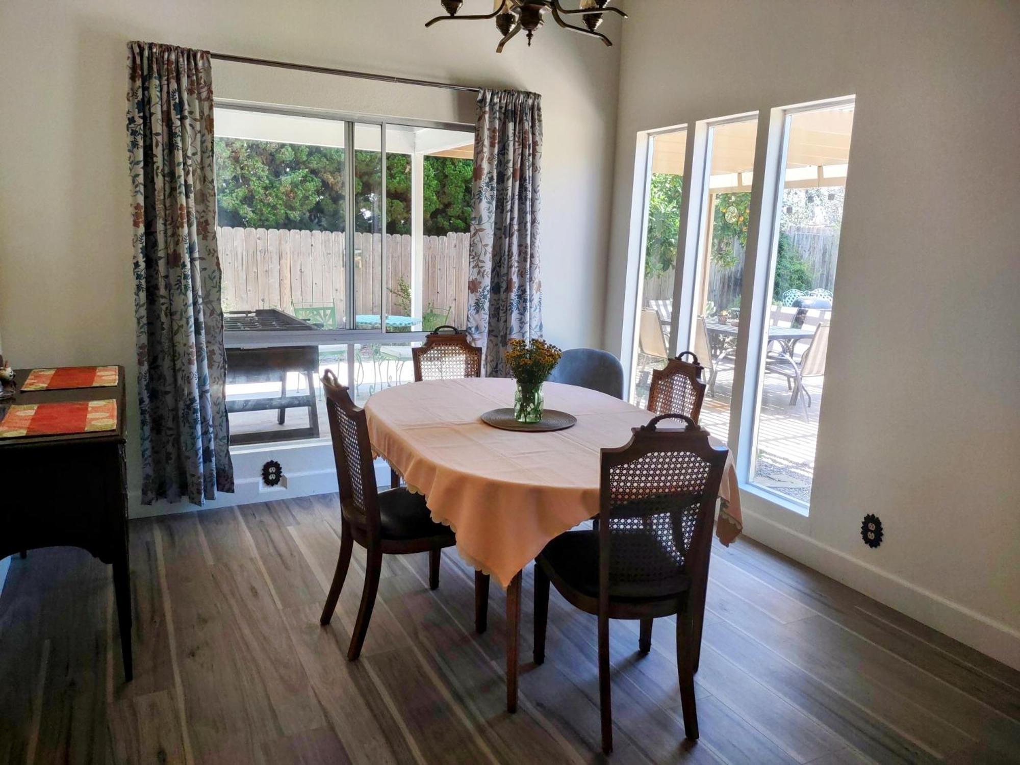 Custom Home - Beach Close/Convenient To Everything Oceanside Extérieur photo